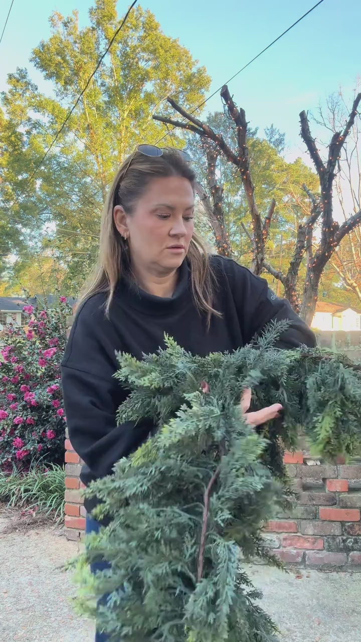 EverLush: Real-Touch Cedar Garland