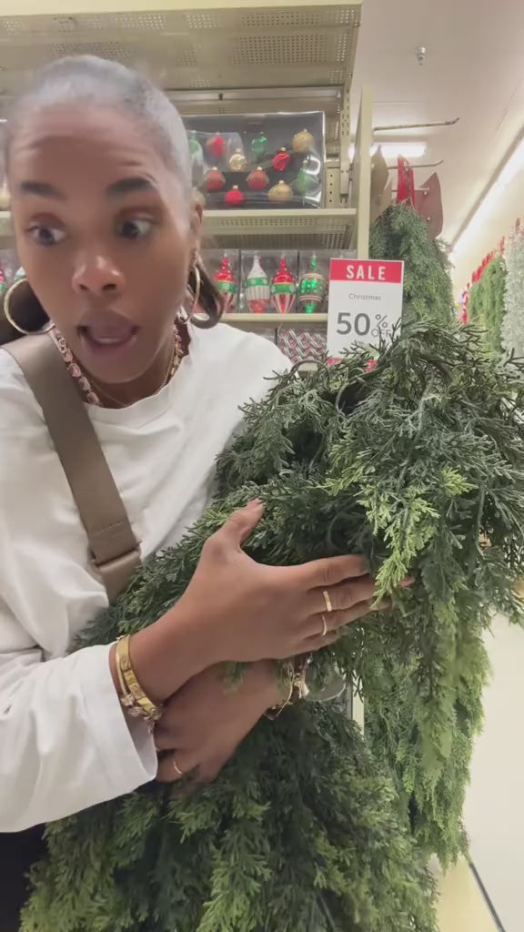 EverLush: Real-Touch Cedar Garland